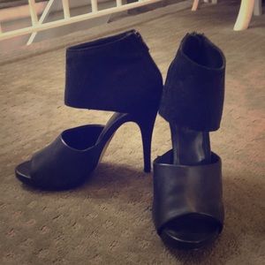 Black heel
